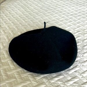 ASO gossip girl, black wool beret